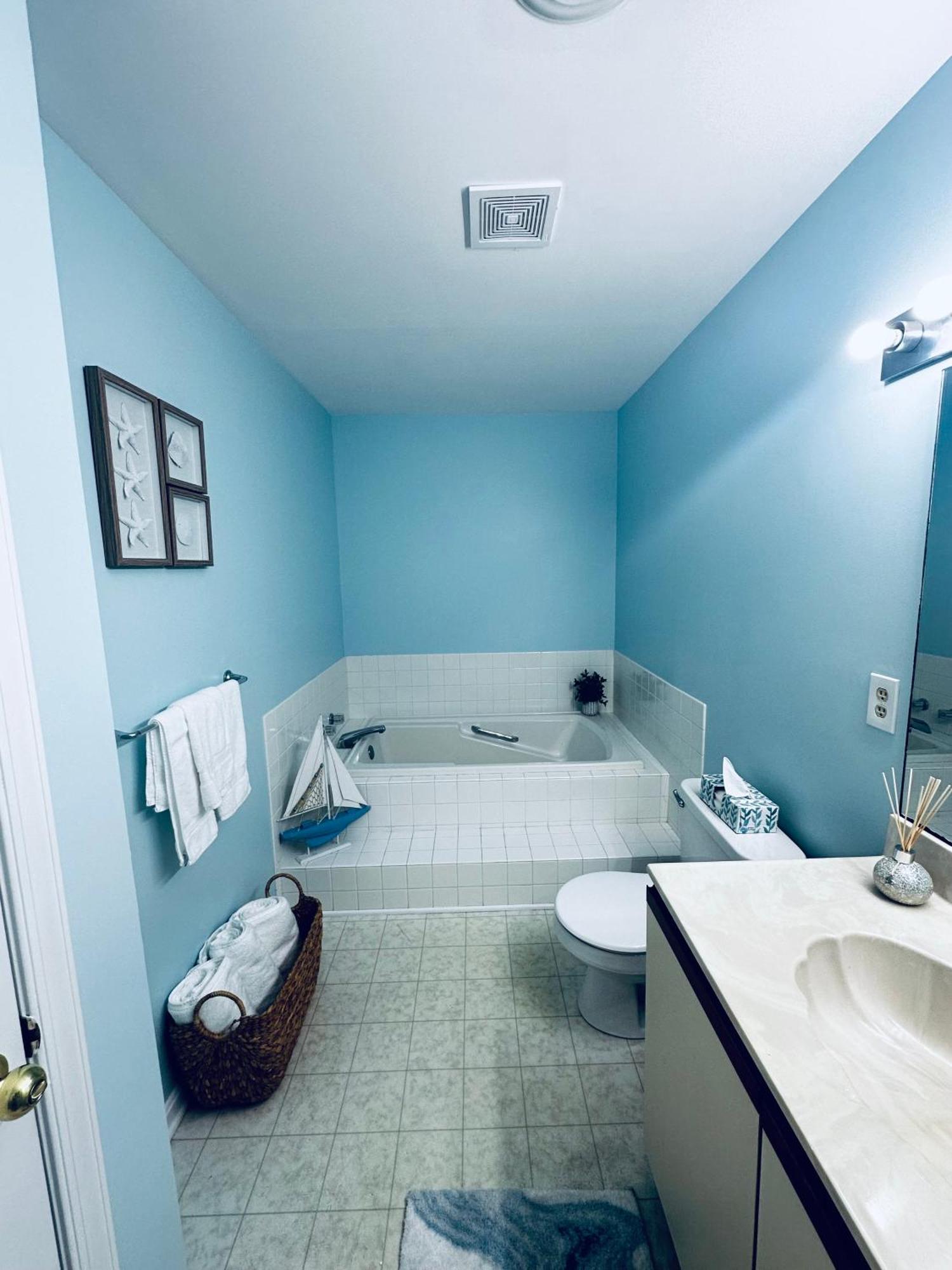 Cozy Home Walking Distance From Beach With Private Patio Ocean City Bagian luar foto
